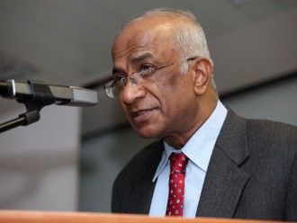 <p><b>dr. Villur Sundararajan Seshadri </b></p>
<p>(Foto: Simon Plestenjak)</p>