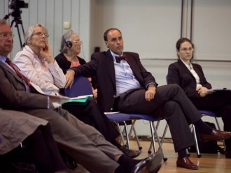 <p>From left to right: </p>
<p><b>Dr Erwin Kubesch, Dr Barbara Bichsel, Dr Ulrich D Fischer, Tjaša-Barbara Kump </b></p>
<p>(Photo: Simon Plestenjak)</p>